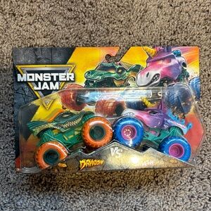 Monster Jam 1:64 Diecast Dragon vs Sparkle Smash Series 33 Double Pack